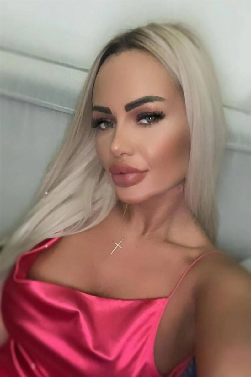 Лера проститутка интим салон Питера у метро Петроградская салон проституток бордель